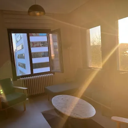 Apartmán Gorgeous Sea View In Karakoey 4br, 2ba, Ac